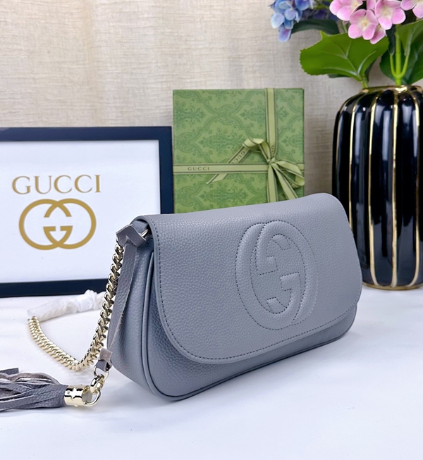 激安グッチバッグコピー背面デザイン